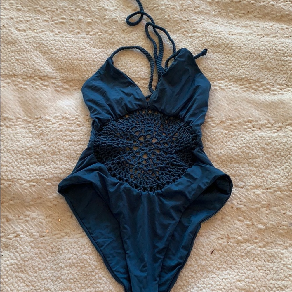 FRANKIES BIKINIS XSMALL ONE PIECE SWIM SUIT